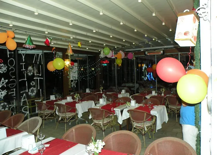 Dinc Bed and Breakfast 4*