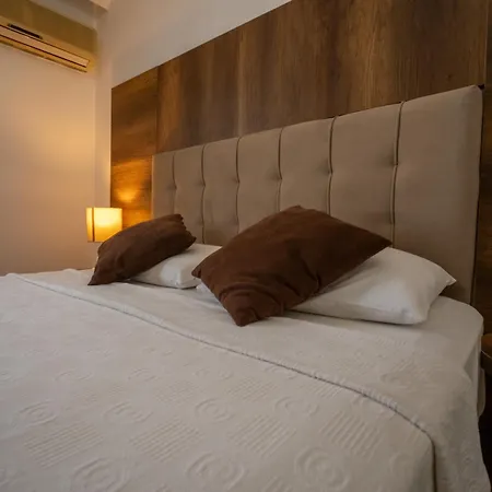 Dinc Bed & Breakfast 4*