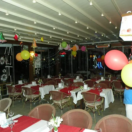 Dinc Bed & Breakfast 4*