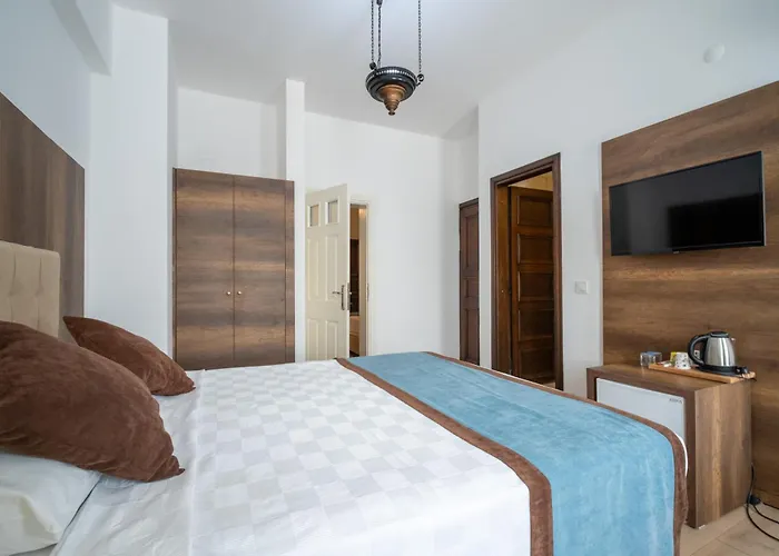 Couette-café Dinc 4*